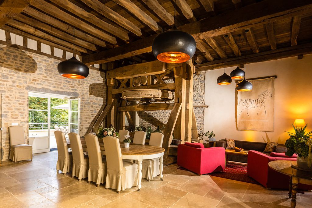 Domaine du Chateau Burgundy PF OliversTravels 3