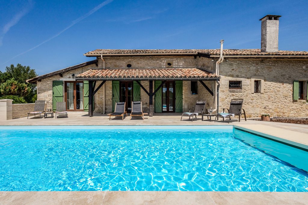 Grand Mauran Dordogne PF Olivers Travels 01