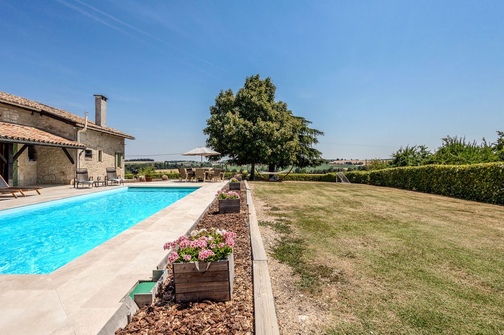 Grand Mauran Dordogne PF Olivers Travels 02