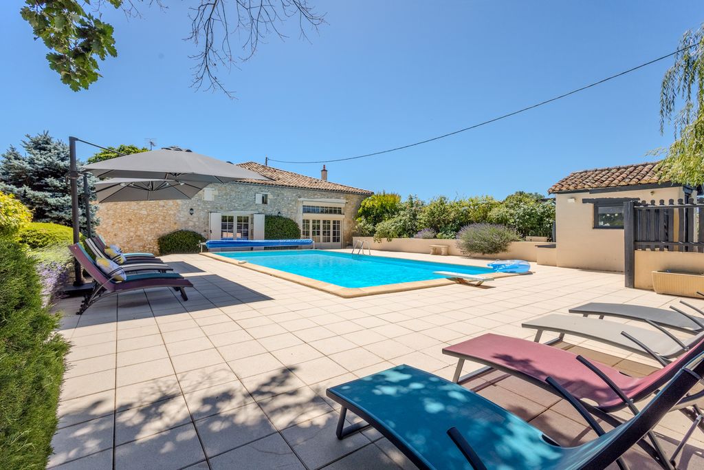 Les Faures Aquitaine Olivers Travels 1