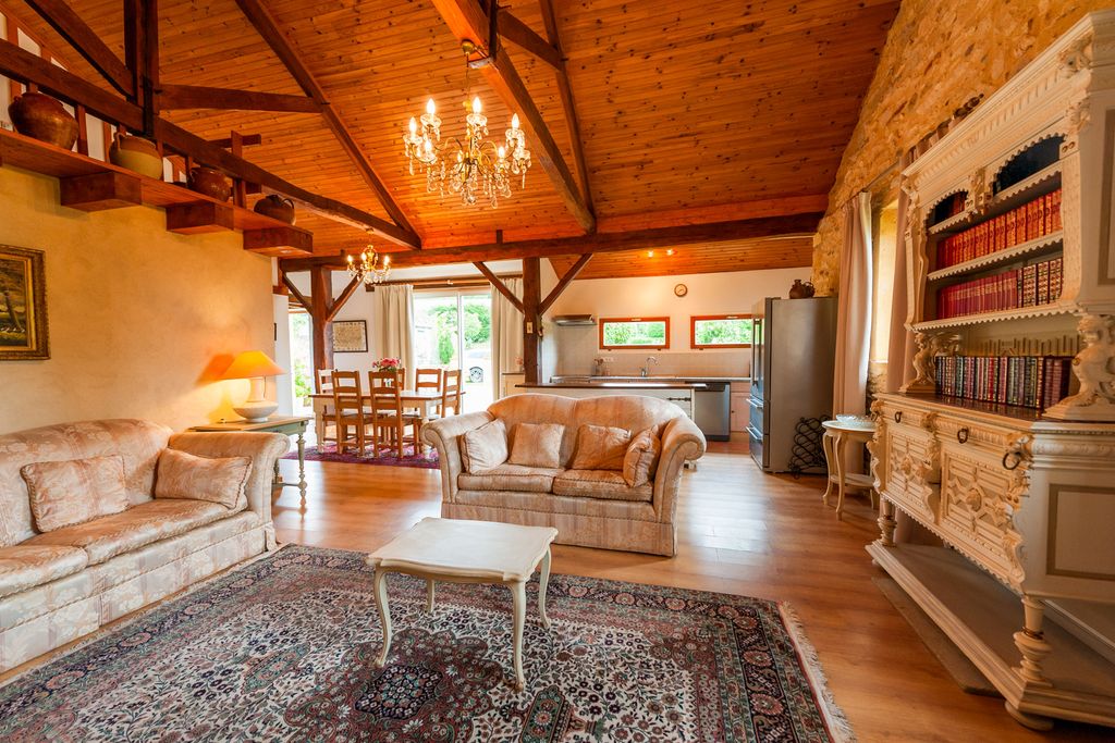 Maison Brunet Dordogne PF OliversTravels 3