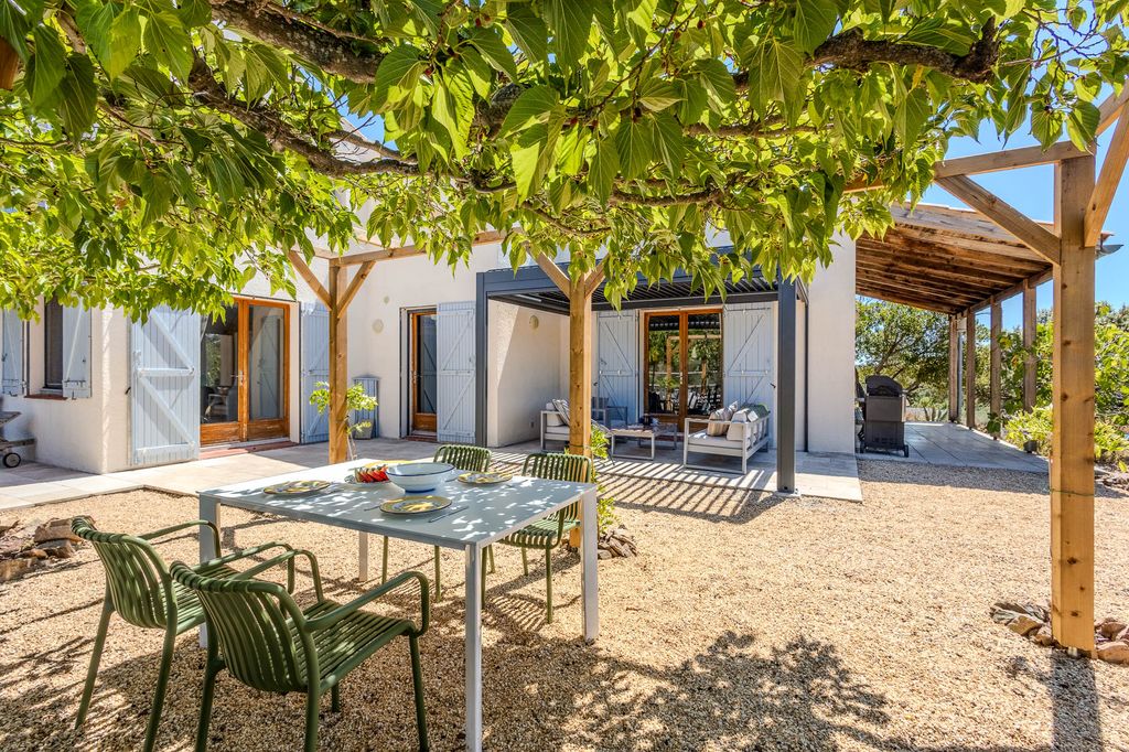 Villa Laviniere PF Languedoc Olivers Travels 05