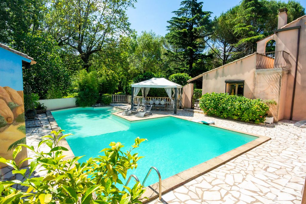 Villa Le Parc Languedoc PF Olivers Travels 2