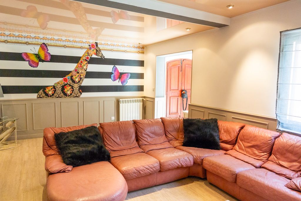 Villa Le Parc Languedoc PF Olivers Travels 4