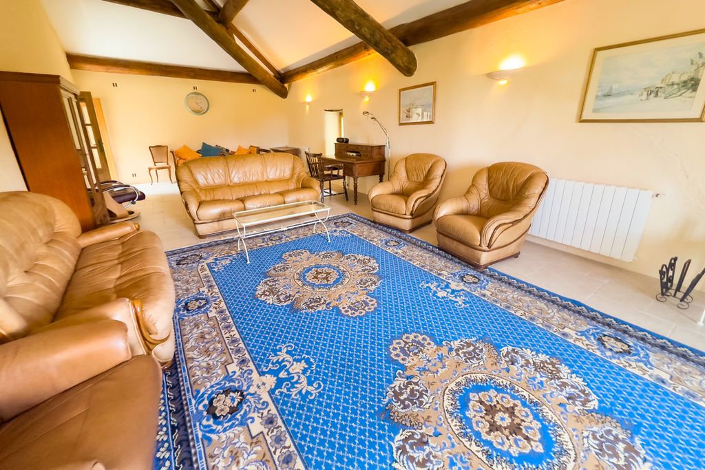 L'Ancienne Ferme a Soie Provence PF OliversTravels 4