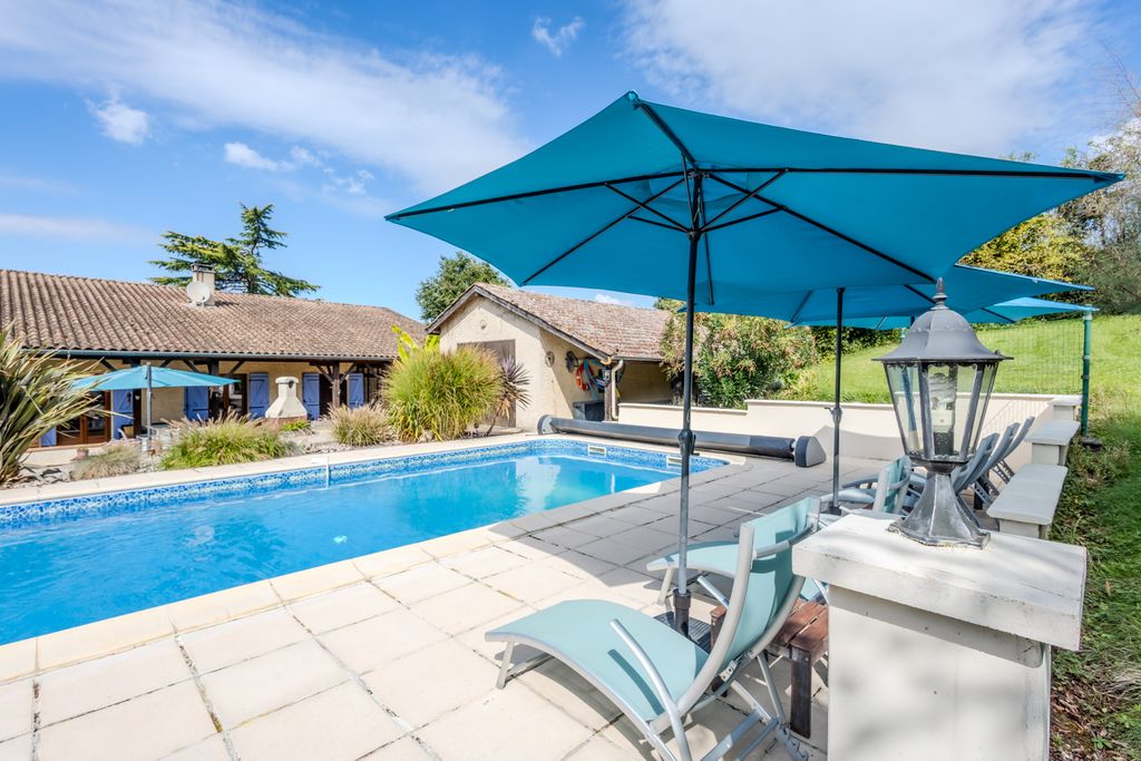 Maison Camirout Dordogne PF OliversTravels 1