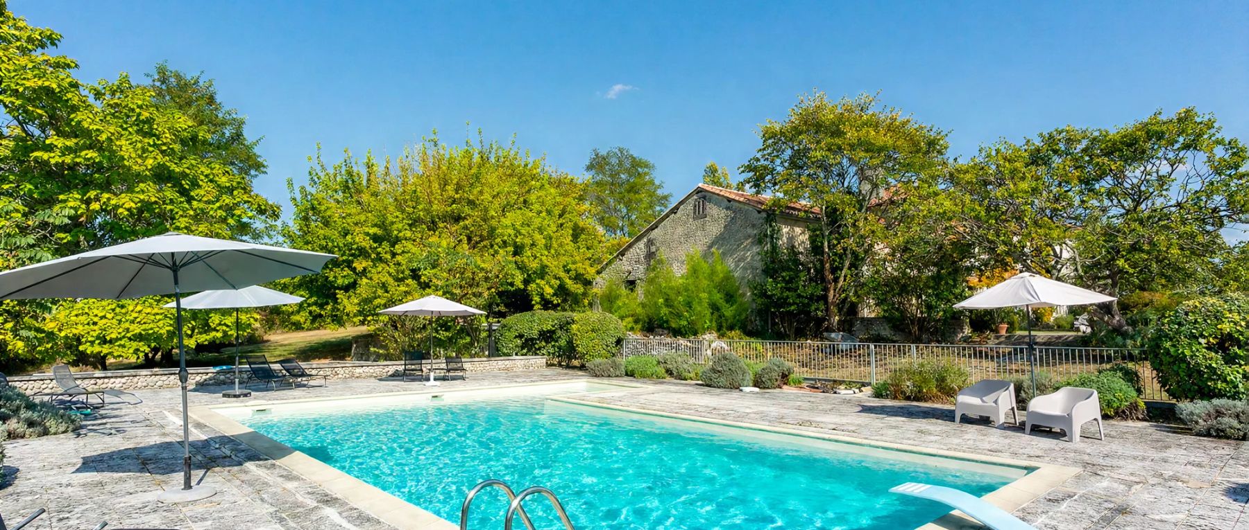 001 la barde south west france olivers travels desktop center