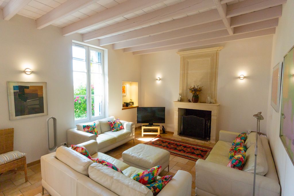 Maison Semoussac Aquitane PF OliversTravels 3