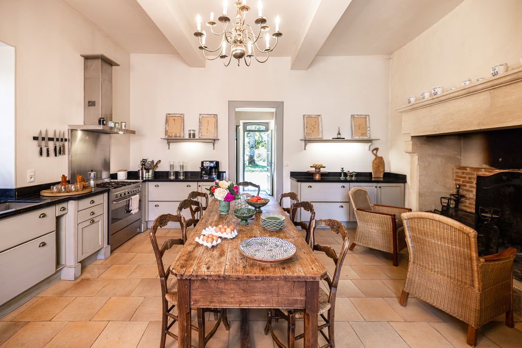 Le Manoir Alvere PF Dordogne Olivers Travels 05