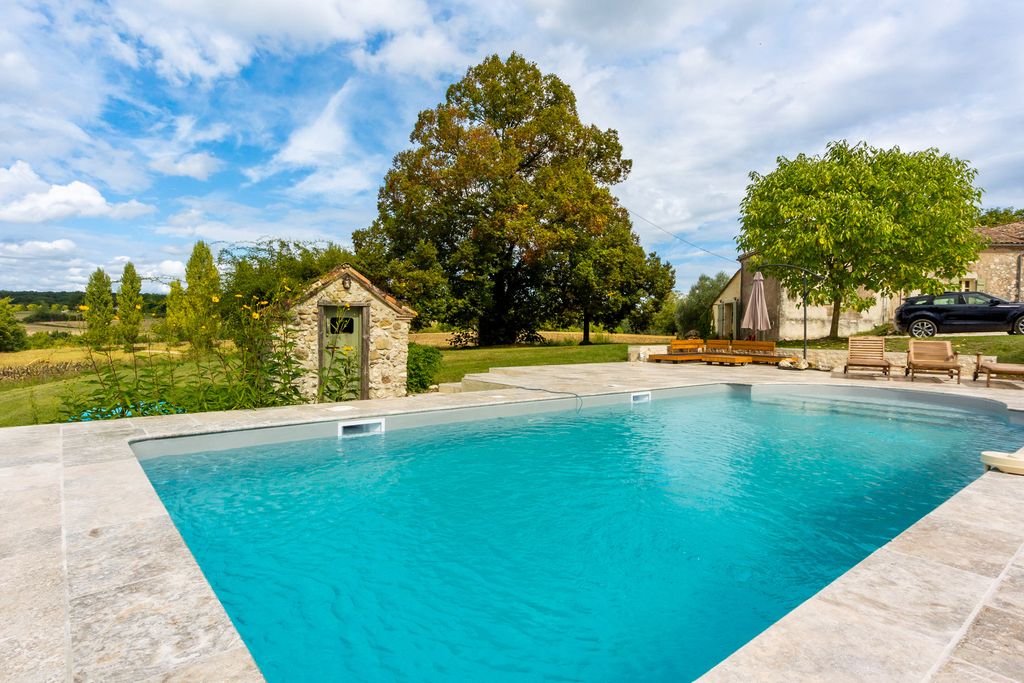 Le Pigeonnier Jean Blanc Dordogne OliversTravels 1