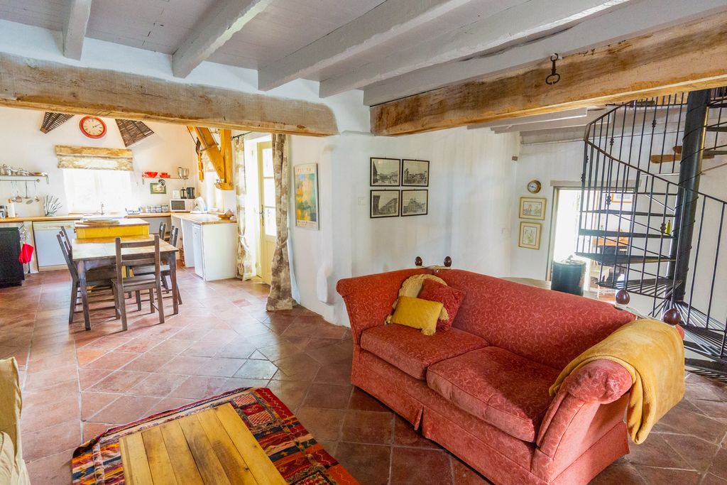 Le Pigeonnier Jean Blanc Dordogne OliversTravels 4