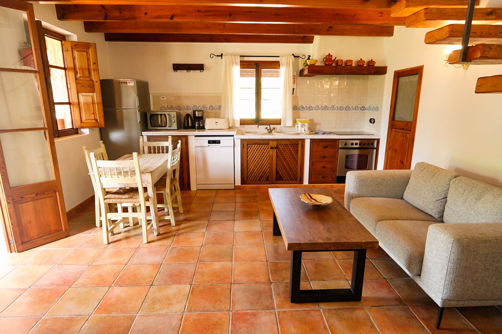 La Oruga Mallorca Olivers Travels 03