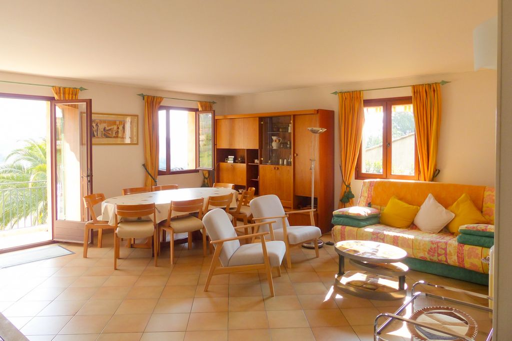 Les Magnolias Provence PF Oliver'sTravels 3