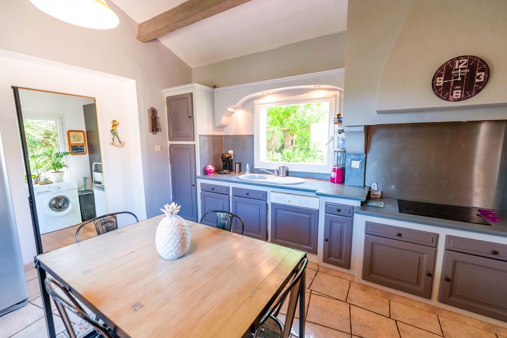 Les Sentinelles Languedoc PF OliversTravels 5