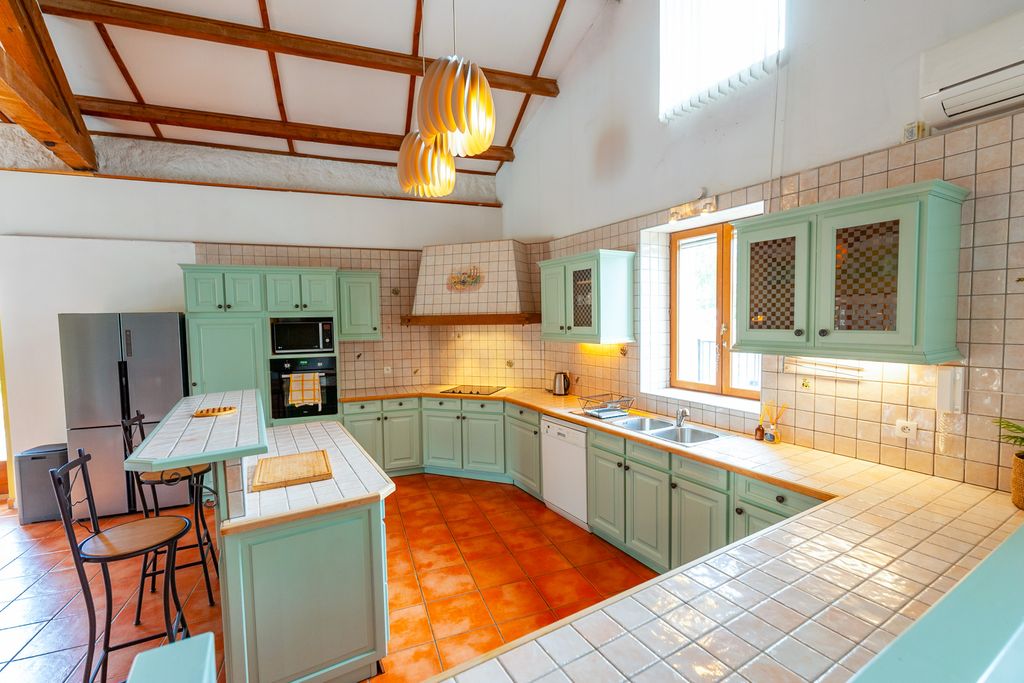 A Cote de L'O Languedoc PF OliversTravels 5