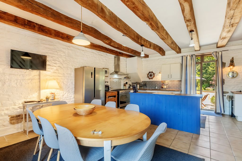 Maison La Perouse Brittany Olivers Travels 04