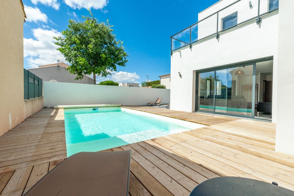 Villa des Pivoines Languedoc PF OliversTravels 2