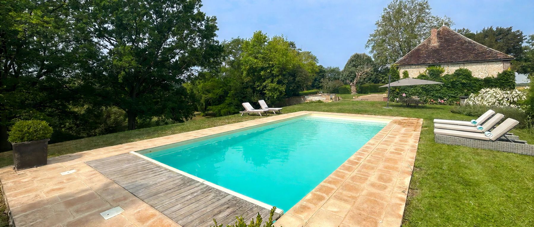 001 chateau grandchamp de chablis burgundy olivers travels desktop center