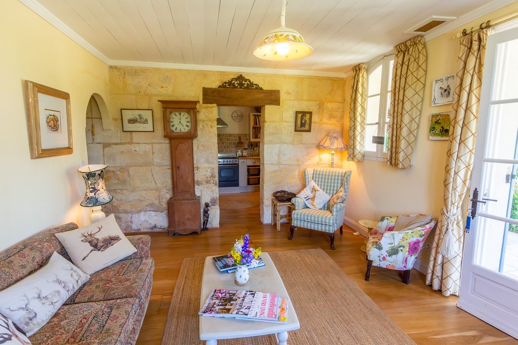 Colombat Cottage Dordogne PF OliversTravels 4