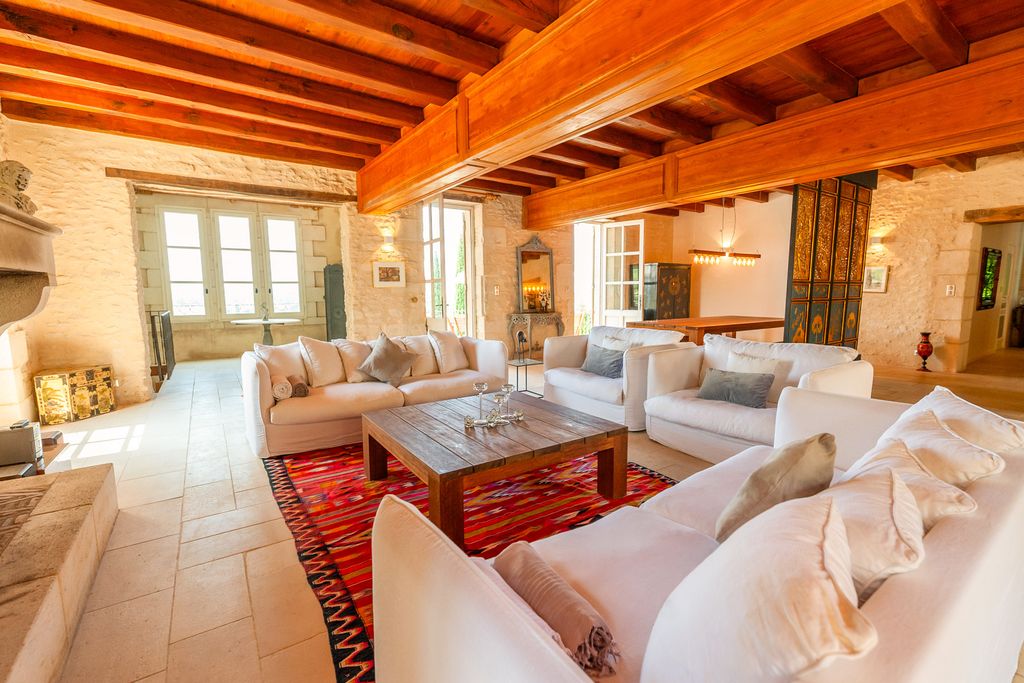 Villa du Chateau Aquitane PF OliversTravels 3