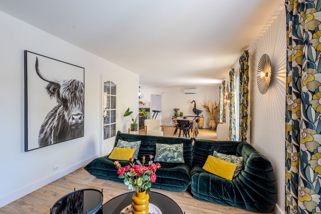 Maison Valiere PF Languedoc Olivers Travels 03