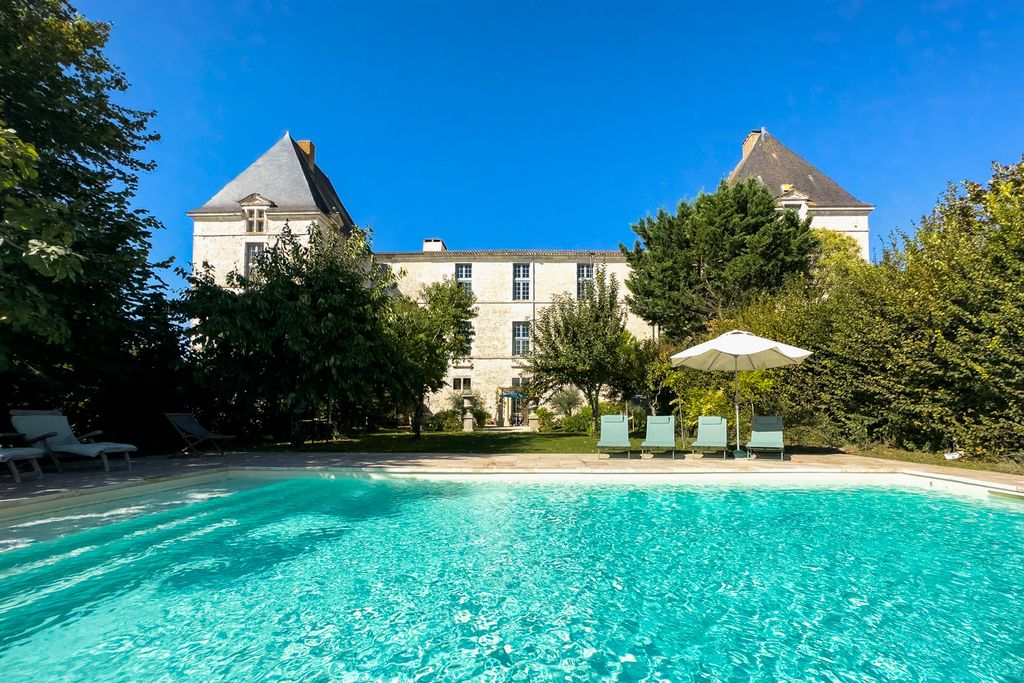 Chateau de Saussignac Bergerac PF OliversTravels 1