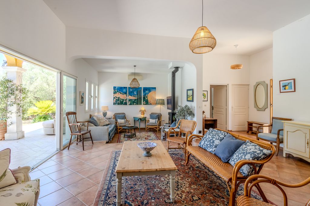 Villa Chautard Provence PF Olivers Travels 03