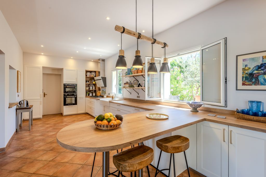 Villa Chautard Provence PF Olivers Travels 05