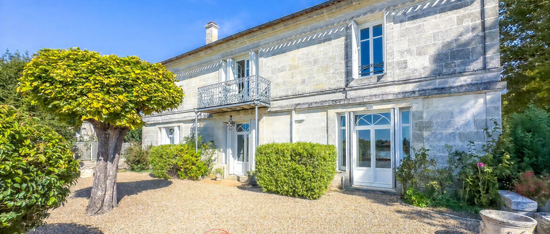 001 le mas de fronsac south west france olivers travels desktop center