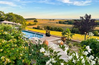 La Jolie Vue Midi Pyrenees PF OliversTravels 1