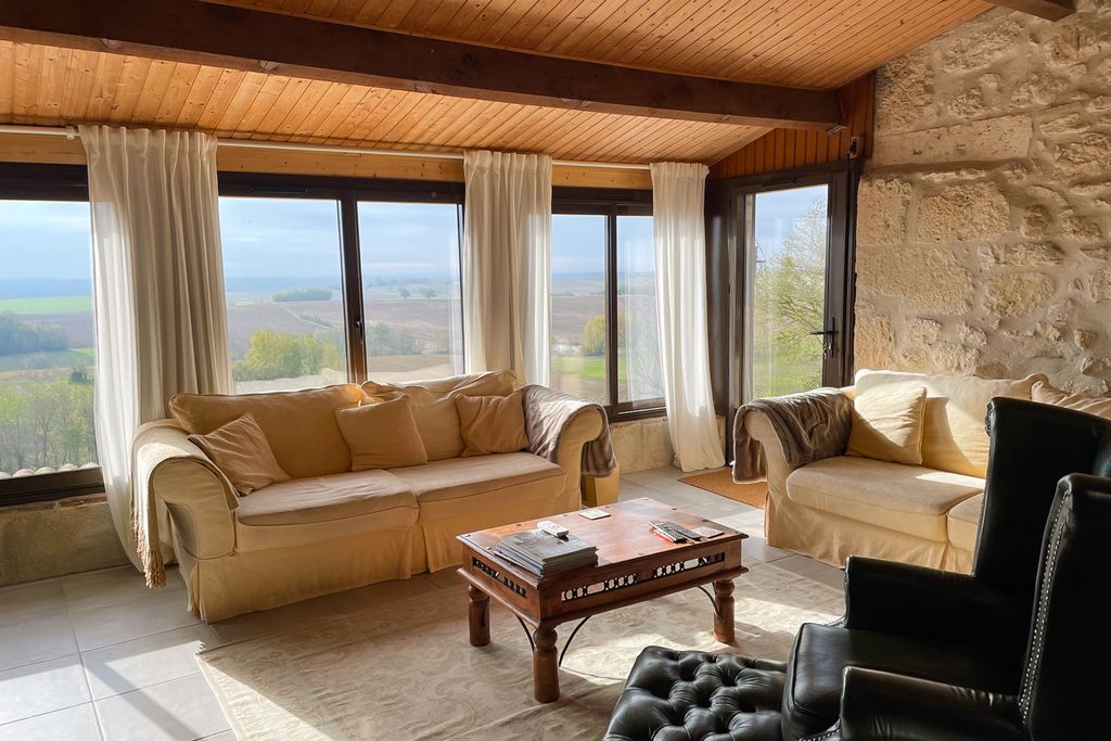 La Jolie Vue Midi Pyrenees PF OliversTravels 3