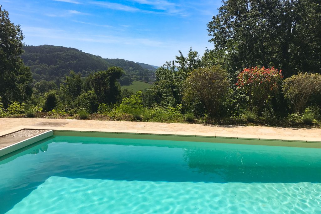 Maison Le Roc Dordogne PF OliversTravels 2