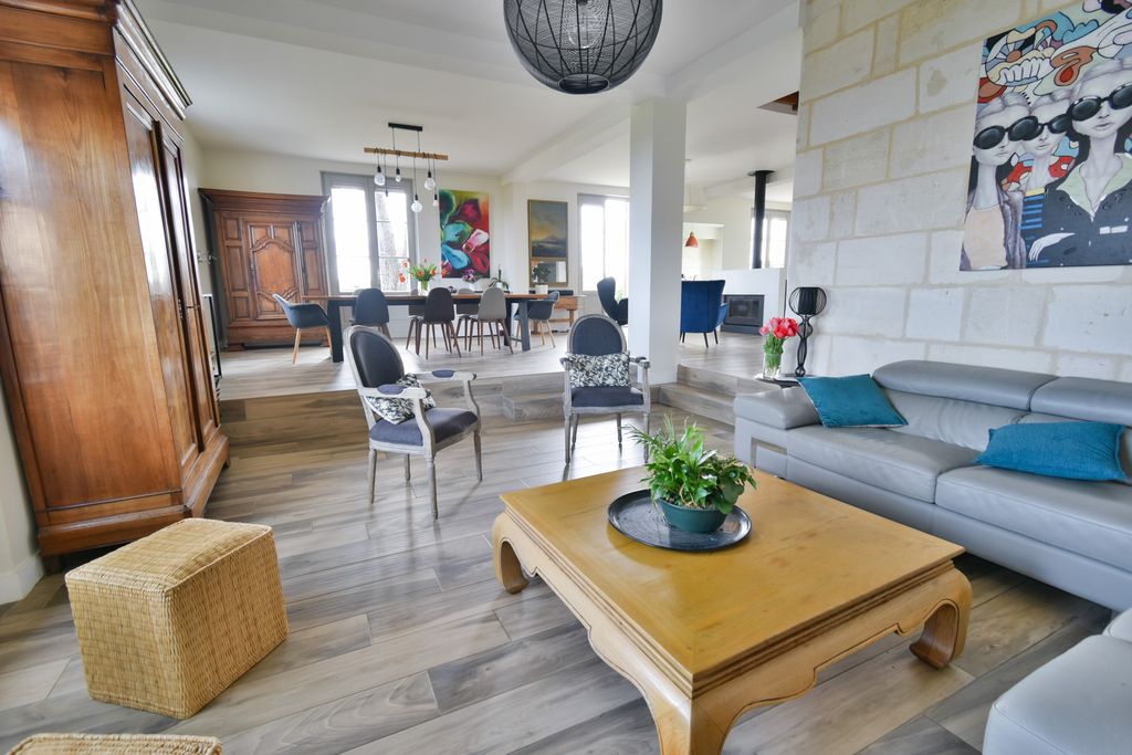 Maison Saint Émilion St Emilion PF OliversTravels 3