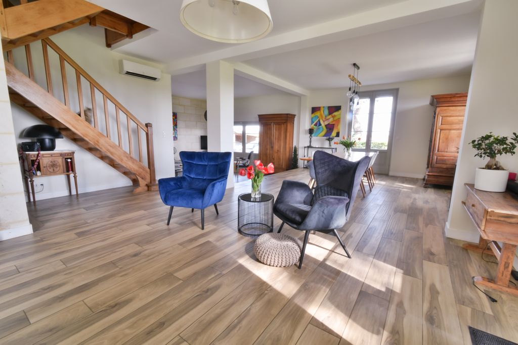 Maison Saint Émilion St Emilion PF OliversTravels 4