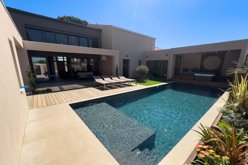 Villa Campredon Languedoc PF OliversTravels 2