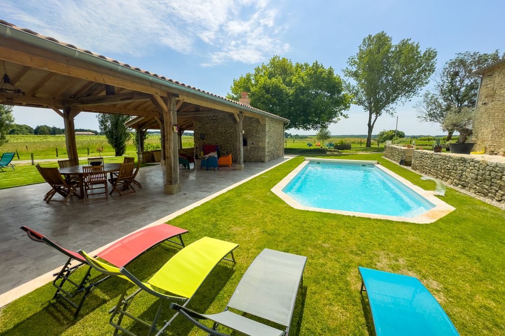 Le Mas Gironde Aquitane PF OliversTravels 2