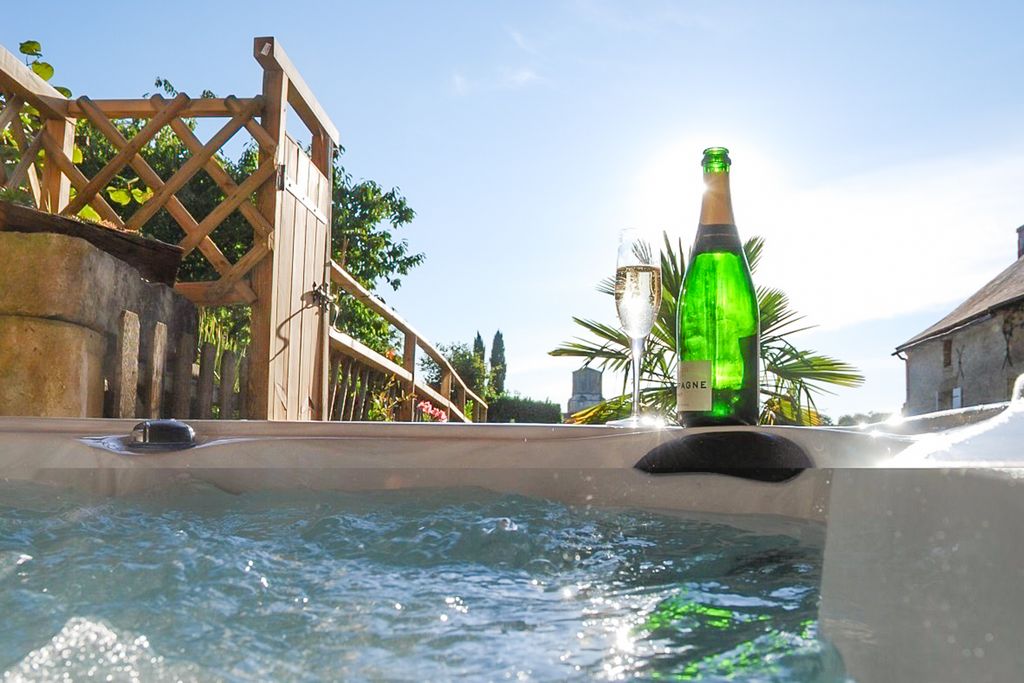 Vouvant Cottage Atlantic Coast Avignon PF OliversTravels 2