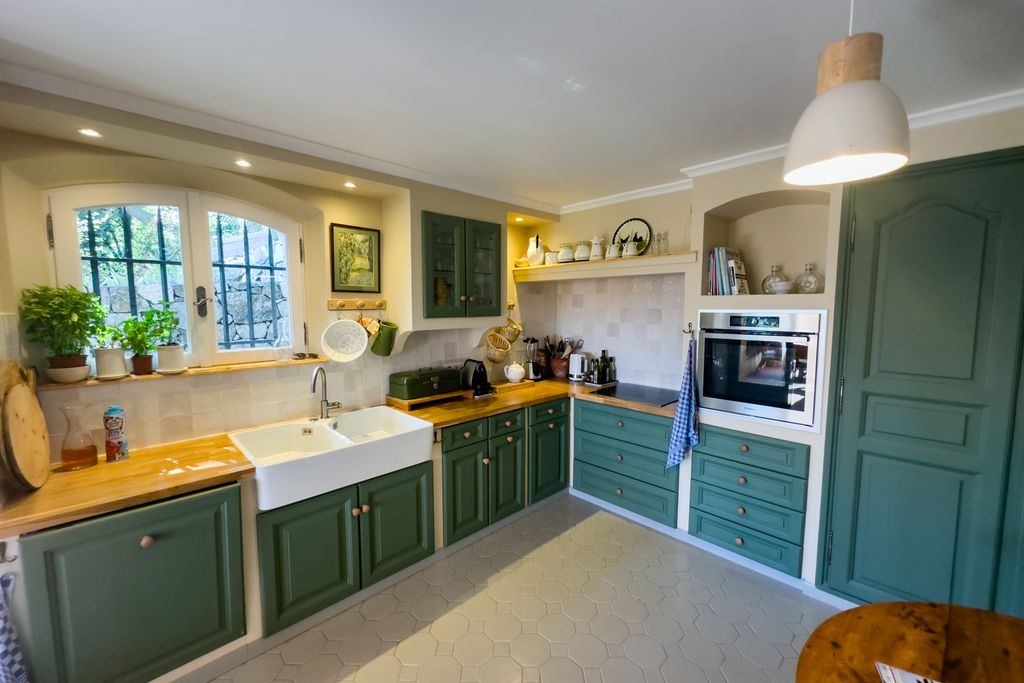 Villa L'Howea Provence PF OliversTravels 5