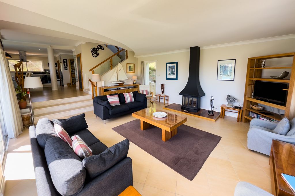 Villa de la Fontaine Romaine Midi Pyrenees PF OliversTravels 3