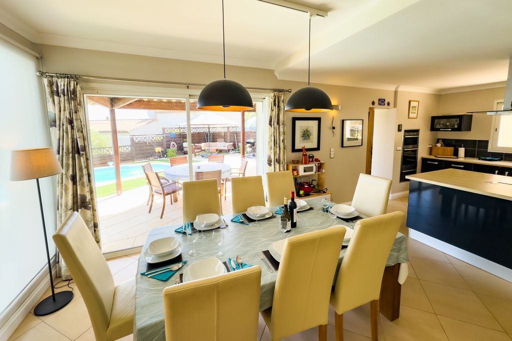 Villa de la Fontaine Romaine Midi Pyrenees PF OliversTravels 4