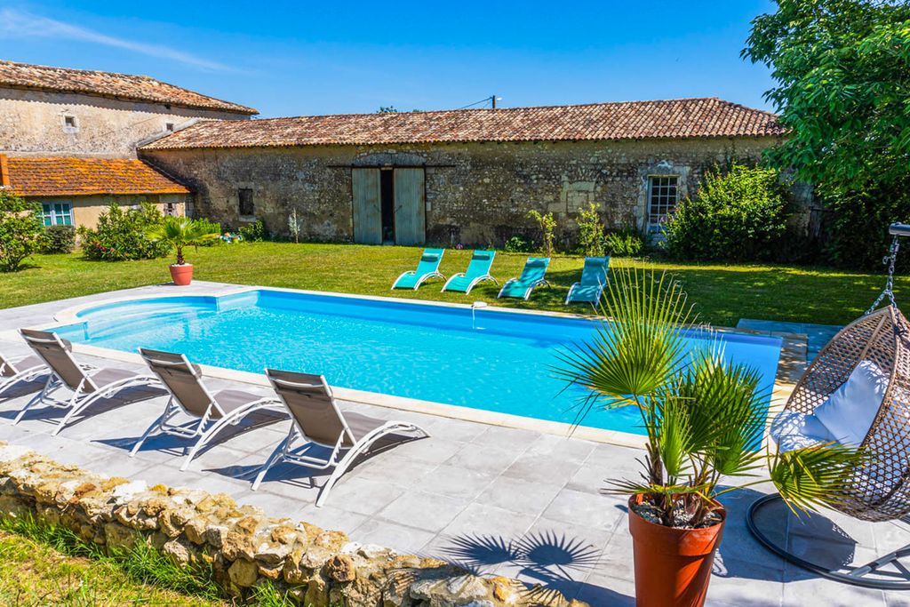 La Maison Folignon Aquitane PF OliversTravels 1