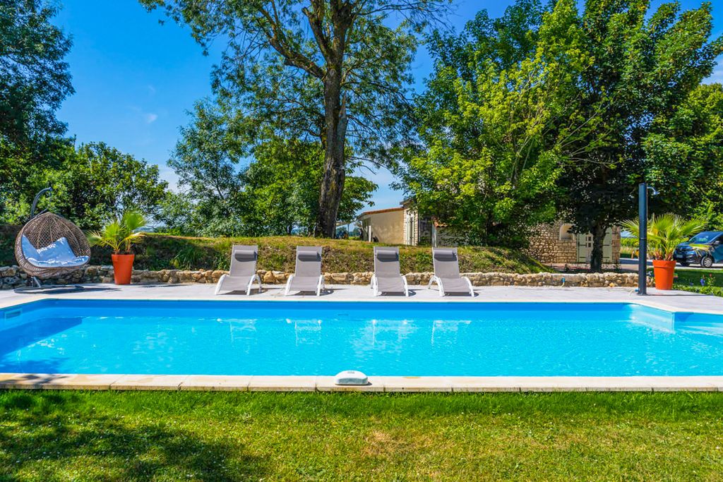 La Maison Folignon Aquitane PF OliversTravels 12