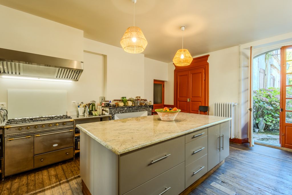 La Cour Verte PF Midi Pyrenees OliversTravels 5