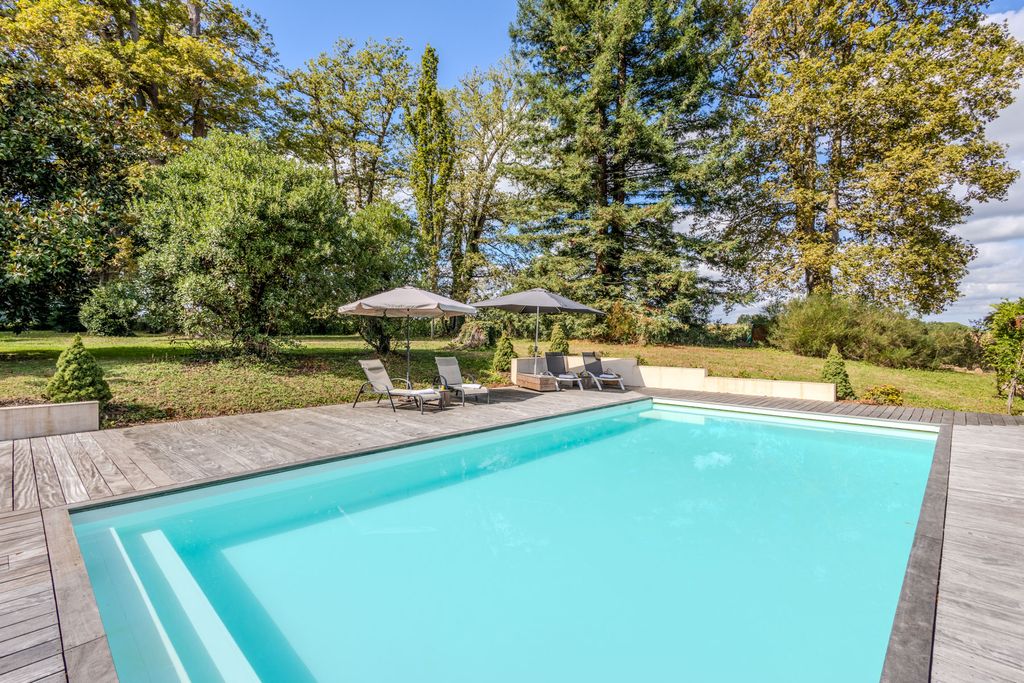 Le Manoir de Morlaas Midi Pyrenees Olivers Travels 5