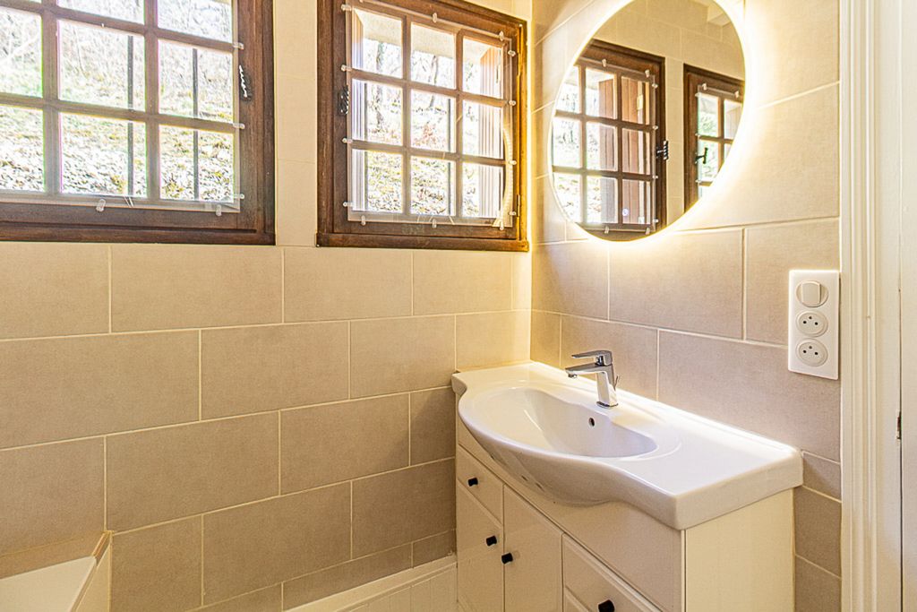 L'Escapade au Lac Midi Pyrenees PF OliversTravels 3