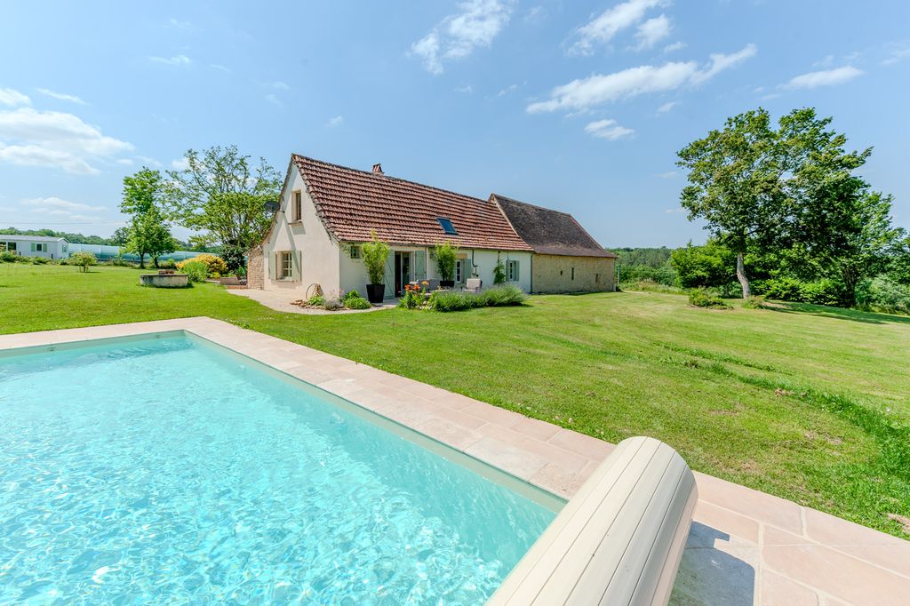 Leyssartarde Dordogne Olivers Travels PF 2