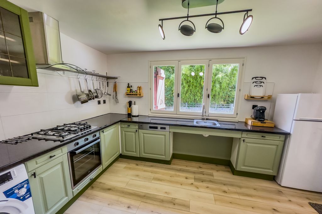 Pigeonnier Tower and Garden PF OliversTravels 5