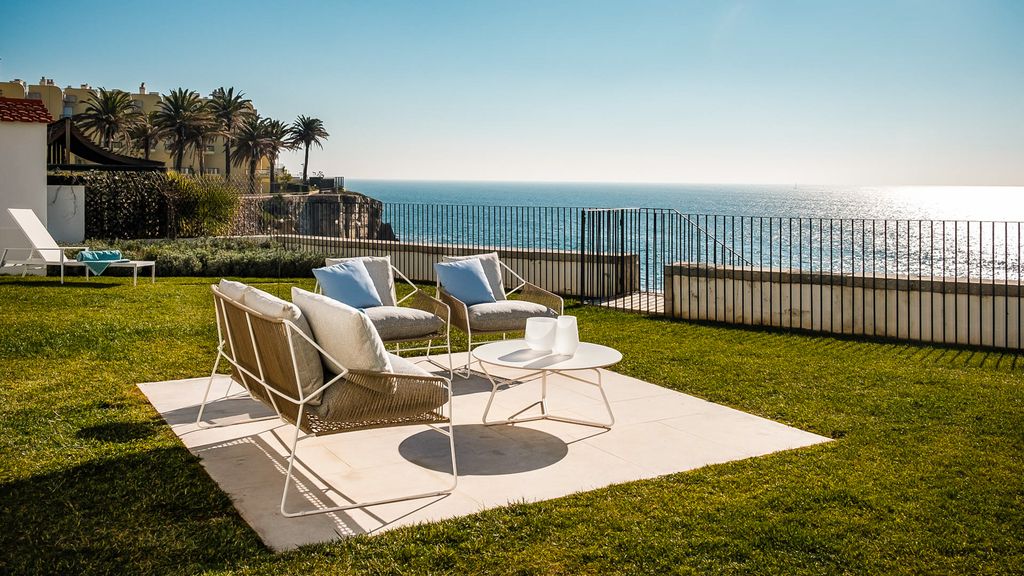 Casa Das Ondas Lisbon Coast Olivers Travels 5