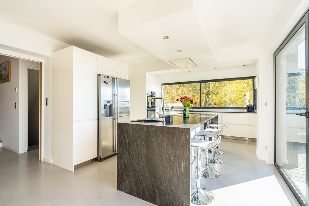 The Talliores Lakehouse Villa Lake Annecy LM OliversTravels 6