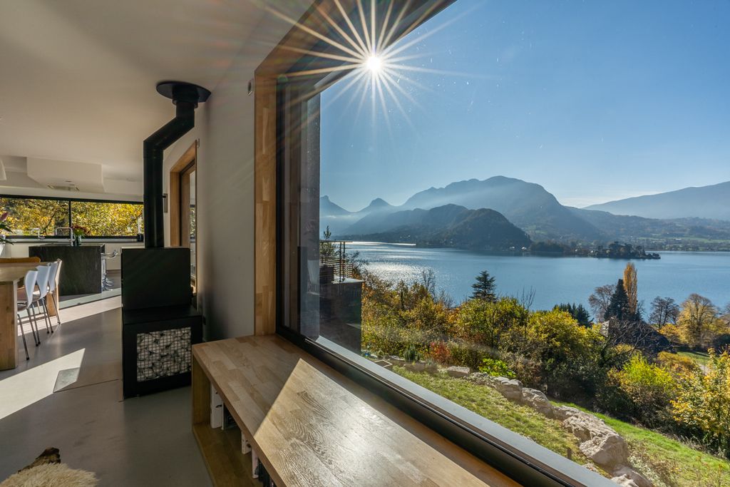 The Talloires Lakehouse Upper Villa LM OliversTravels 10